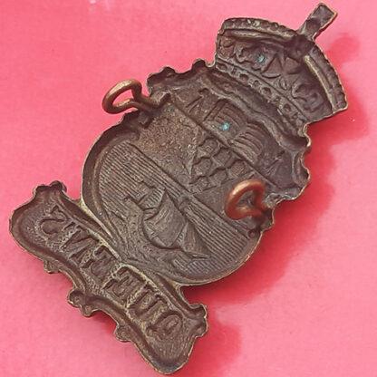 Queen's University Belfast - Gilding Metal Cap Badge - Image 2