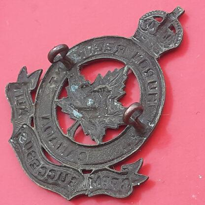 (Canada) The Huron Regiment - King's Crown Bronze Cap Badge - Image 2