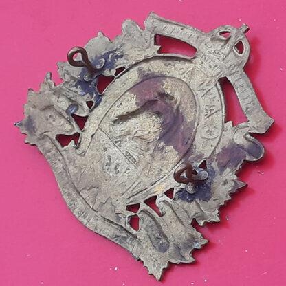 (Canada) The 16th/22nd Saskatchewan Horse - King's Crown Gilding Metal Cap Badge - Image 2