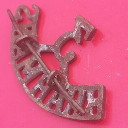 (India) 3rd Brahmans - Gilding Metal Shoulder Title. - Image 2
