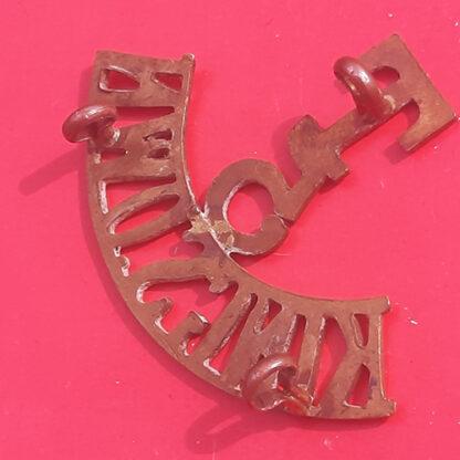 5th King's Own Royal Regiment (Lancaster) Territorials - Gilding Metal Shoulder Title. - Image 2