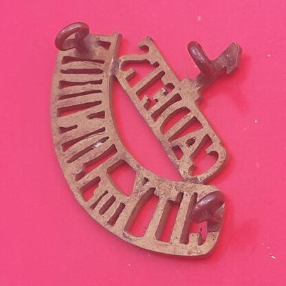 Royal Fusiliers (City Of London Regiment) 1st Cadets - Gilding Metal Shoulder Title. - Image 2