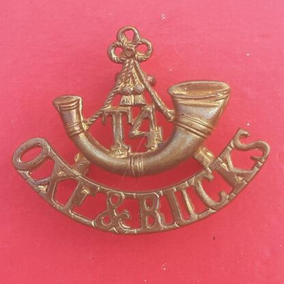 4th Oxfordshire & Buckinghamshire Territorials - Gilding Metal Shoulder Title.