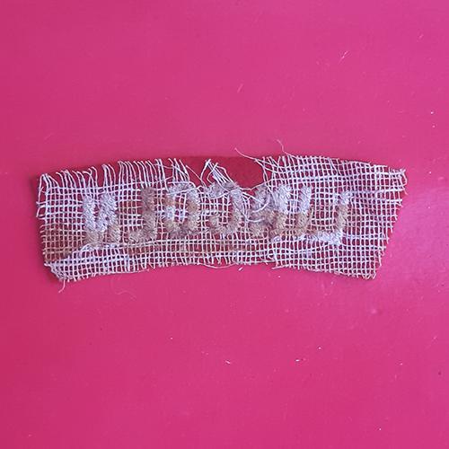 The Lincolnshire Regiment - Woven Shoulder Title. - Image 2