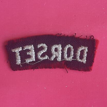 The Dorsetshire Regiment - Woven Shoulder Title. - Image 2