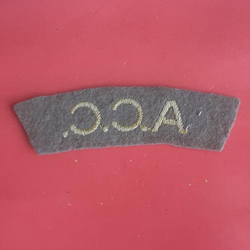 The Army Catering Corps - Woven Shoulder Title. - Image 2