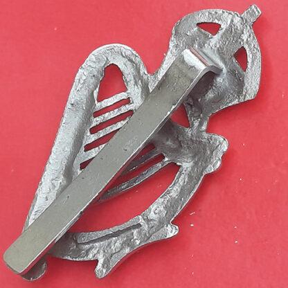 The London Irish - King's Crown Die Cast White Metal Cap Badge. - Image 2