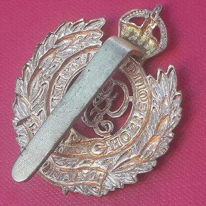 The Royal Engineers - George 5th King's Crown Gilding Metal Cap Badge. - Image 2