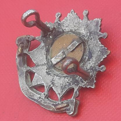 The Bedfordshire & Hertfordshire Regiment - Officers Bronzed  Metal Cap Badge. - Image 2