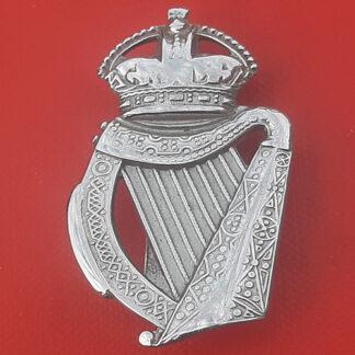 18th County Of London  (London Irish) - King's Crown Chromed Cap Badge.