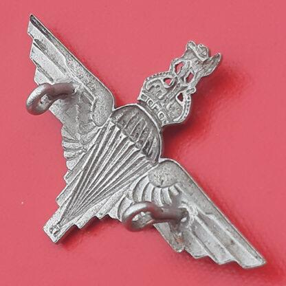 The Parachute Regiment - WW2 King's Crown Nickel Plated On Brass Cap Badge. - Image 2