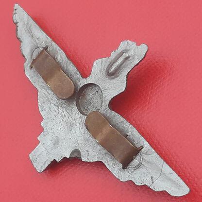 The Parachute Regiment - WW2 King's Crown Plastic Economy Cap Badge. - Image 2