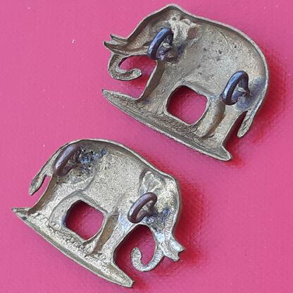 The Connaught Rangers / Seaforth Highlanders - Gilding Metal Collar Badges. - Image 2