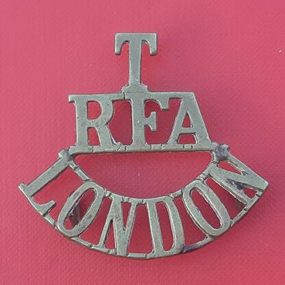 Royal Field Atillery ( London) Territorials - Gilding Metal Shoulder Title.