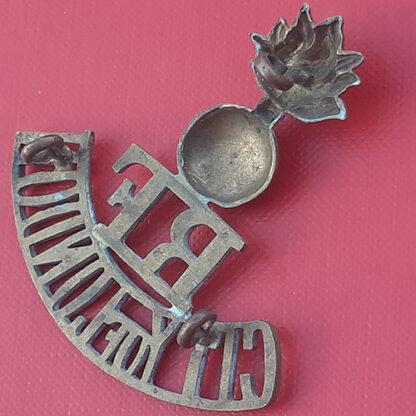 The Royal Fusiliers (City Of London) - Gilding Metal Shoulder Title. - Image 2