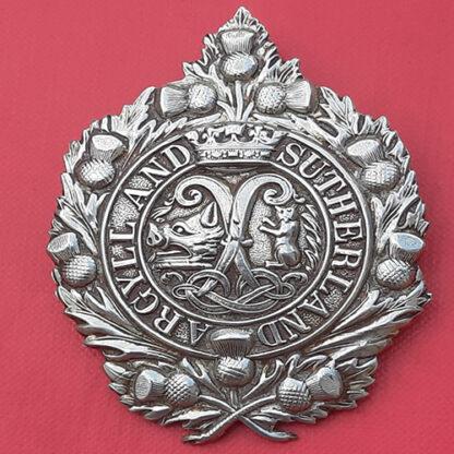 The Argyll & Sutherland Highlanders - Solid Centre White Metal Cap Badge.