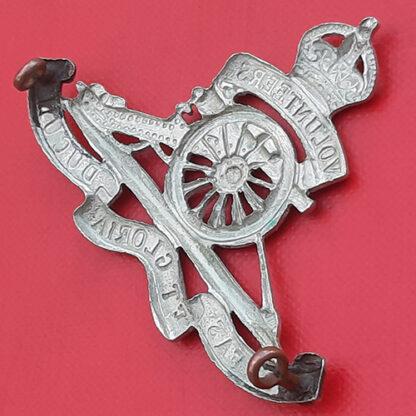 The Royal Artillery Volunteers  - King's Crown White Metal Cap Badge. - Image 2