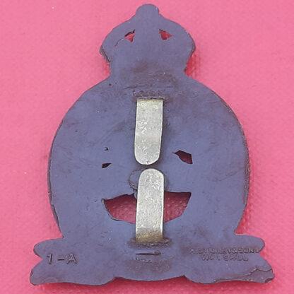 Women's Land Army Timber Corps - King's Crown WW2 Plastic Economy Cap Badge. - Image 2