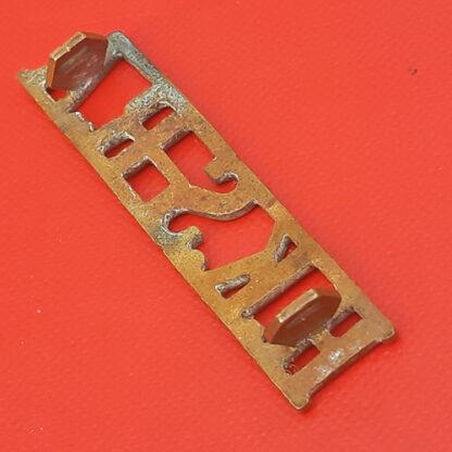 Hong Kong Singapore Royal Artillery - Gilding Metal Shoulder Title. - Image 2