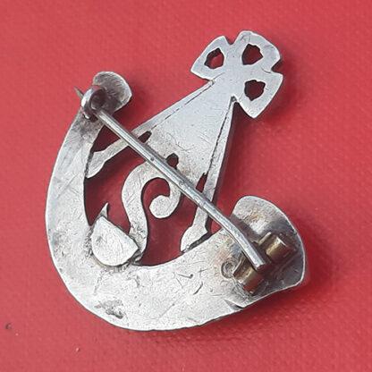 (India) 2nd ( Queen's Own ) Rajput Regiment Of Bengal Light Infantry  - Officer's Silver Cap Badge. - Image 2