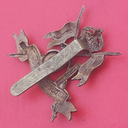 The 16th The Queen's Lancers - King's Crown Bi Metal Cap Badge. - Image 2