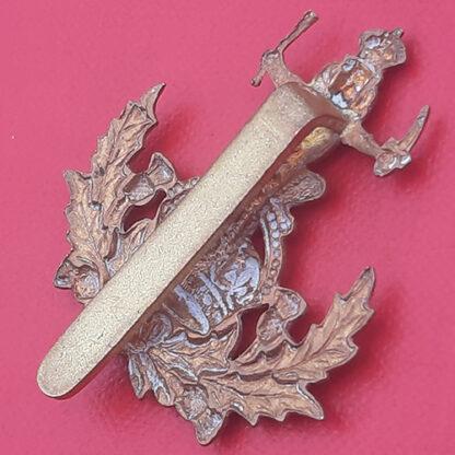 The Queen's Own Royal Glasgow Yeomanry - King's Crown Gilding Metal Cap Badge. - Image 2