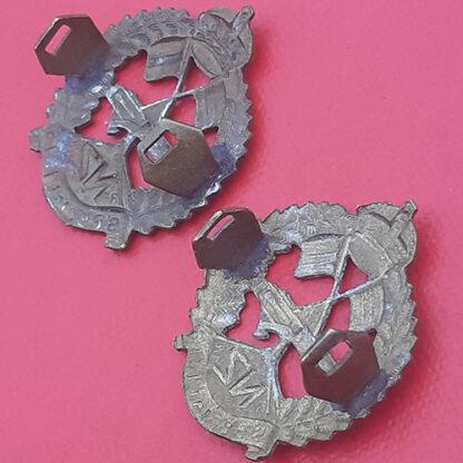 ( New Zealand ) Machine Gun Specialists - Gilding Metal Collar Badges. - Image 2