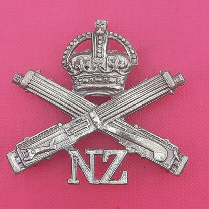 (New Zealand) The New Zealand Machine Gun Corps - Gilding Metal Cap Badge.