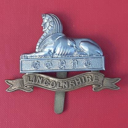 The Lincolnshire Regiment - Bi Metal Cap Badge.