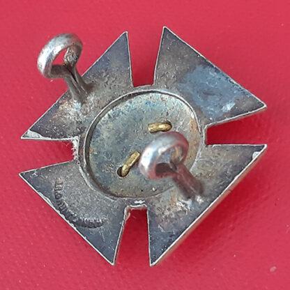 The Wiltshire Regiment - Officer's Silver & Gilt Cap Badge. - Image 2