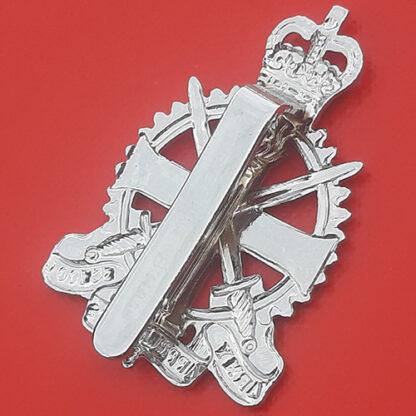 The Army Apprentice School Piper's/Champion Company - Queen's Crown Chromed Cap Badge. - Image 2