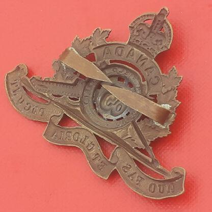 (Canada) The 63rd Royal Canadian Artillery - WW1 King's Crown Gilding Metal Cap Badge. - Image 2