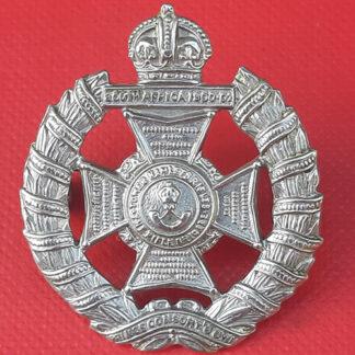The Tower Hamlets Rifles - King's Crown White Metal Field Service Cap Badge.