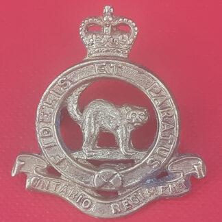 (Canada) The Ontario Regiment - Queen's Crown Cast White Metal Collar Badge.