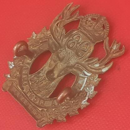 (Canadian  Militia) 98th Regiment - King's Crown Gilding Metal Cap or Collar Badge. - Image 2