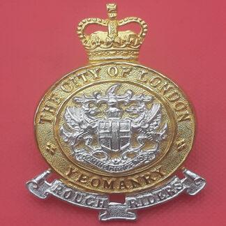 The City Of London Yeomanry (Rough Riders) - Officer's Queen's Crown Silver & Gilt Cap Badge.