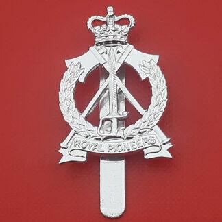 The Royal Pioneer Corps (2nd Pattern) - Silver Anodised Cap Badge.
