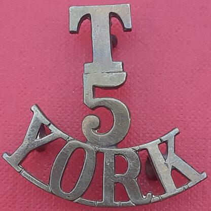 5th Yorkshire Regiment Territorials - Gilding Metal Shoulder Title.