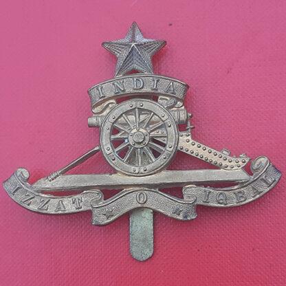 (India) The Indian Artillery - Gilding Metal Cap Badge.