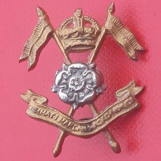 (India) 1st Duke Of York's Own (Skinner's Horse)  - King's Crown Bi Metal Cast Cap Badge.