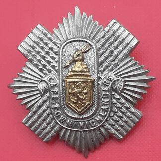 (South Africa) The Cape Town Highlanders - Bi Metal Cap Badge.