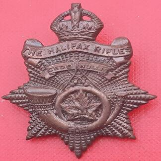 (Canada) The Halifax Regiment - King's Crown Gilding Metal Cap Badge.