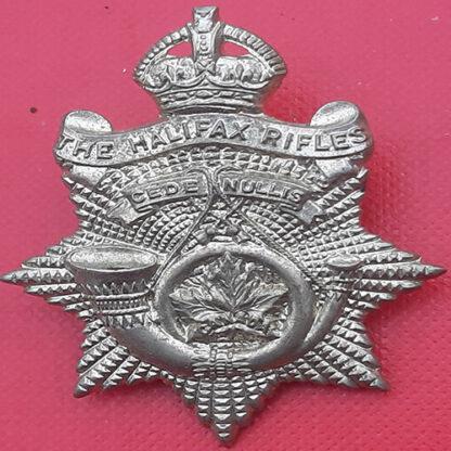(Canada) The Halifax Regiment - King's Crown White Metal Cap Badge.