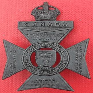 (Canada) The Royal Regina Rifles Regiment - King's Crown Blackened Brass Cap Badge.