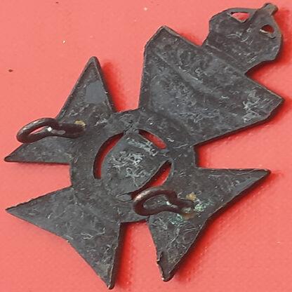 (Canada) The Royal Regina Rifles Regiment - King's Crown Blackened Brass Cap Badge. - Image 2