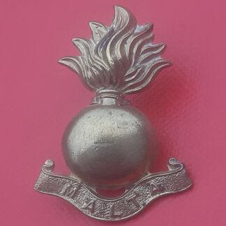 Royal Malta Artillery - Gilding Metal Collar Badge.