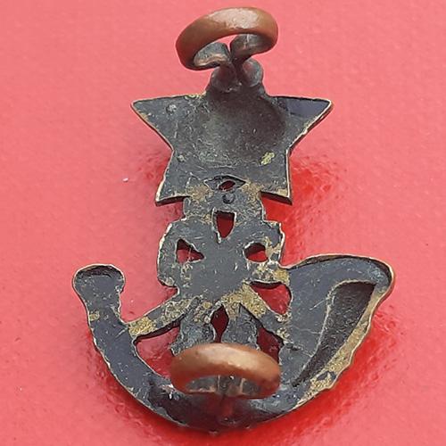 The Cameronians - Blackened Brass Collar Badge. - Image 2