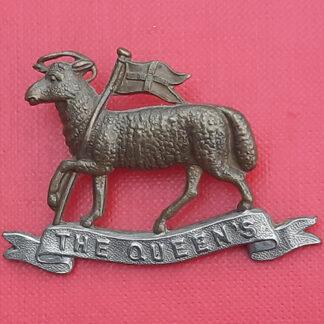 The Queen's Regiment (West Surrey) - Bi Metal Edwardian Cap Badge.