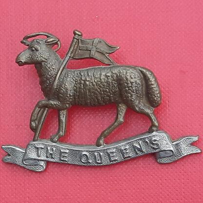 The Queen's Regiment (West Surrey) - Bi Metal Edwardian Cap Badge.