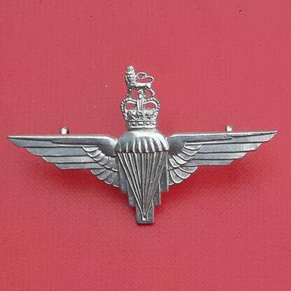 The Parachute Regiment - Queens Crown Silver Cap Badge.